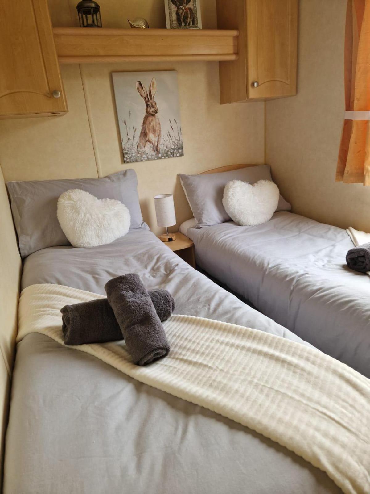 Lochview Retreat Caravan Balminnoch Bagian luar foto
